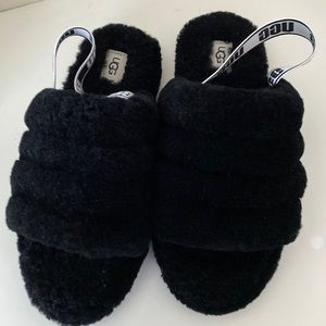 UGGS slippers/shoes